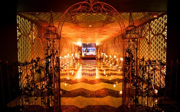 the-enterance-at-wedding-at-atlantis-dubai-asateer-tent-1