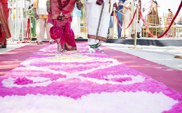 SHADI INDIAN WEDDING CATWALK